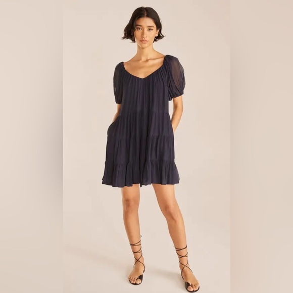 Rebecca Taylor Dresses & Skirts - Rebecca Taylor Puff-Sleeve Tiered Dress Navy Size Small